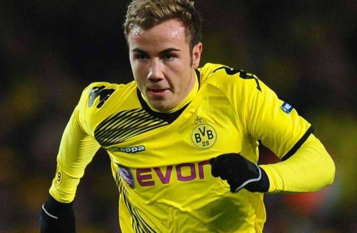 里程碑夜科林蒂安官宣签约，世预赛官宣日刷纪录，震撼外界，球队文化被再次提及的简单介绍