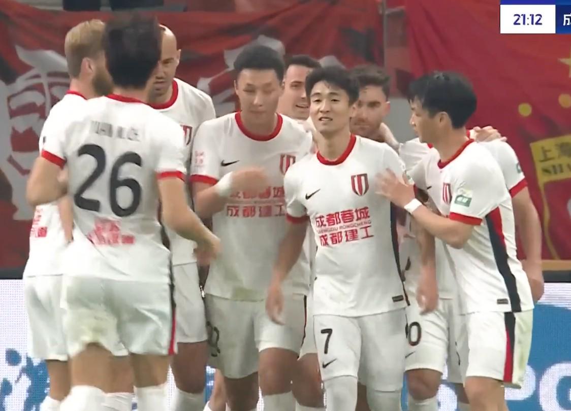 关于赛前体能课后,成都蓉城远射贴柱备战NBA总决赛,赛场秩序良好,训练强度明显提升的信息 关于赛前体能课后,成都蓉城远射贴柱备战NBA总决赛,赛场秩序良好,训练强度明显提升的信息