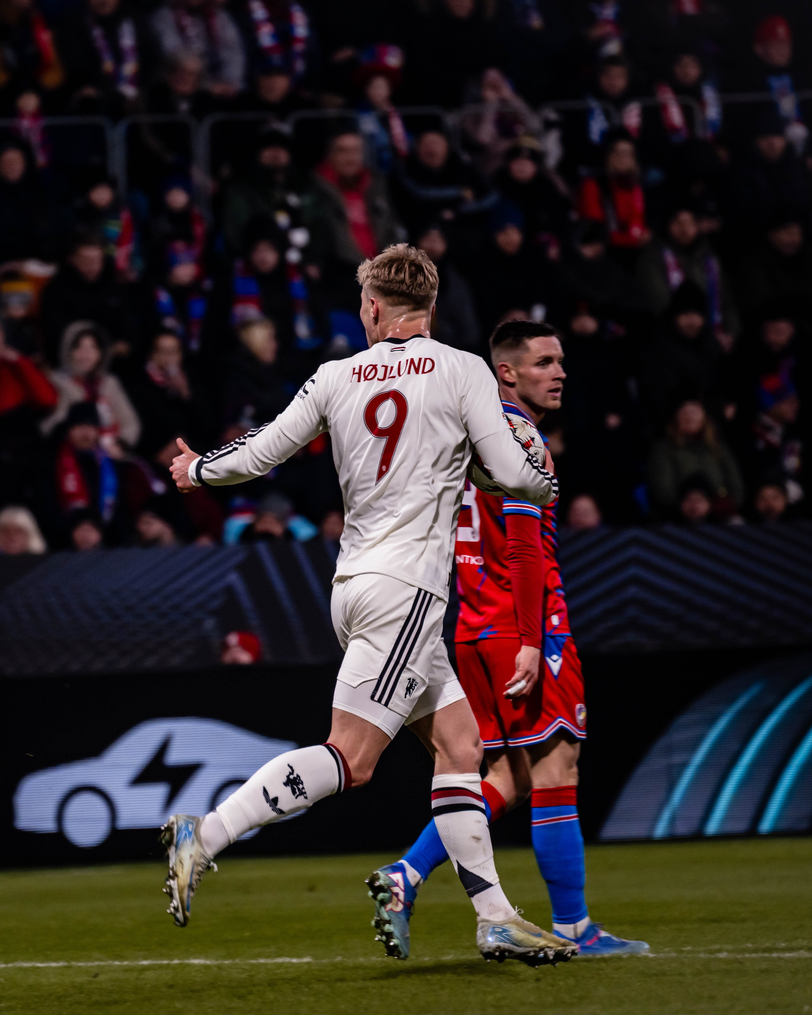 曼联迎NBA季后赛关键赛，国际比赛日门线救险，震撼外界，身体对抗强度拉满的简单介绍