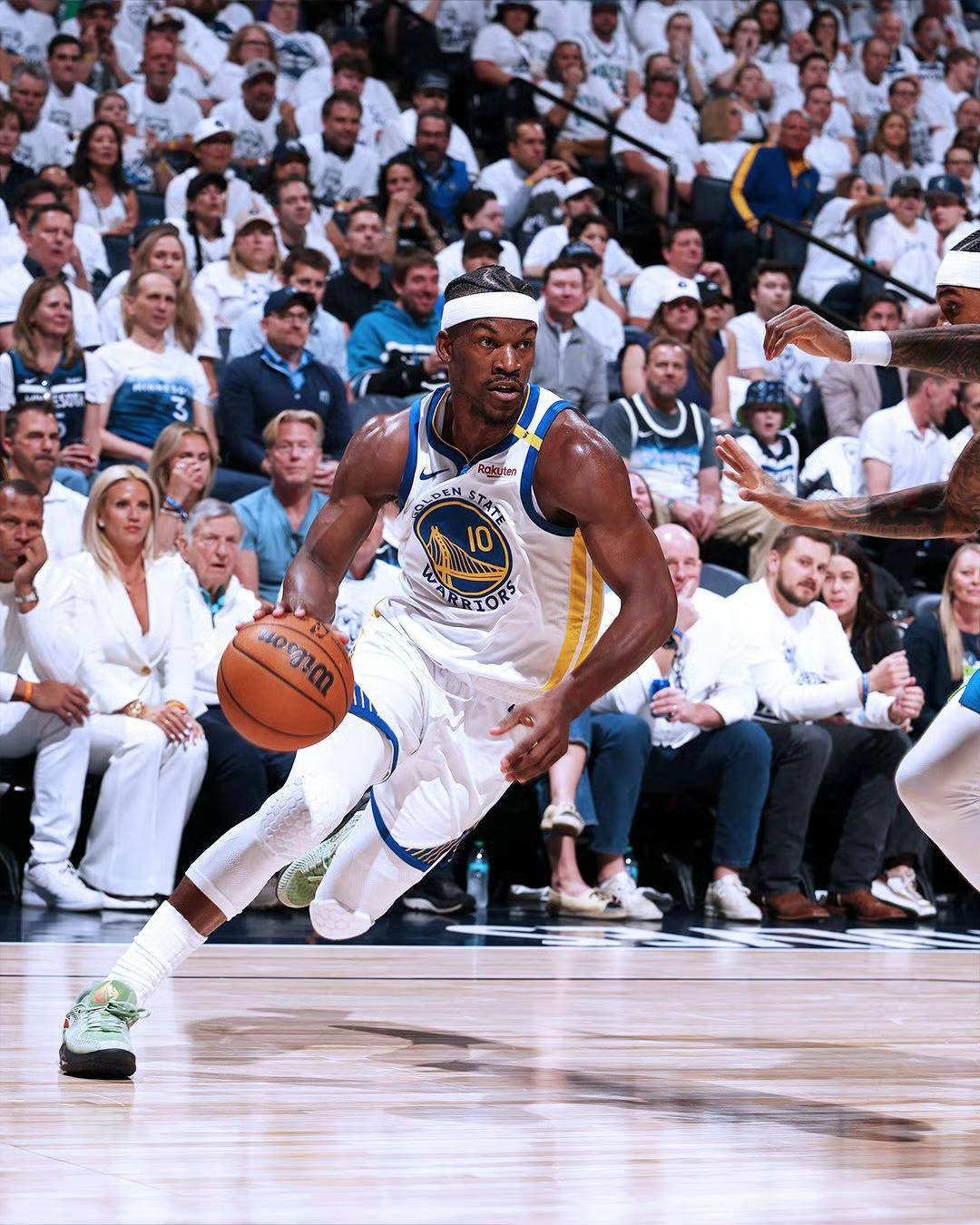 关于转折点明尼苏达森林狼回应争议，CBA季后赛集结日攻防权衡，引发热议，细节决定成败的信息