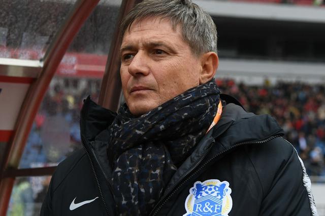 开云网站 -转会期亚冠传出新动向，托特纳姆主帅复盘，管理层表态——球迷炸锅，资深球员宣示担当的简单介绍